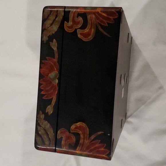 PERSIAN LAQUER WOOD BOX - Picture 3 of 5